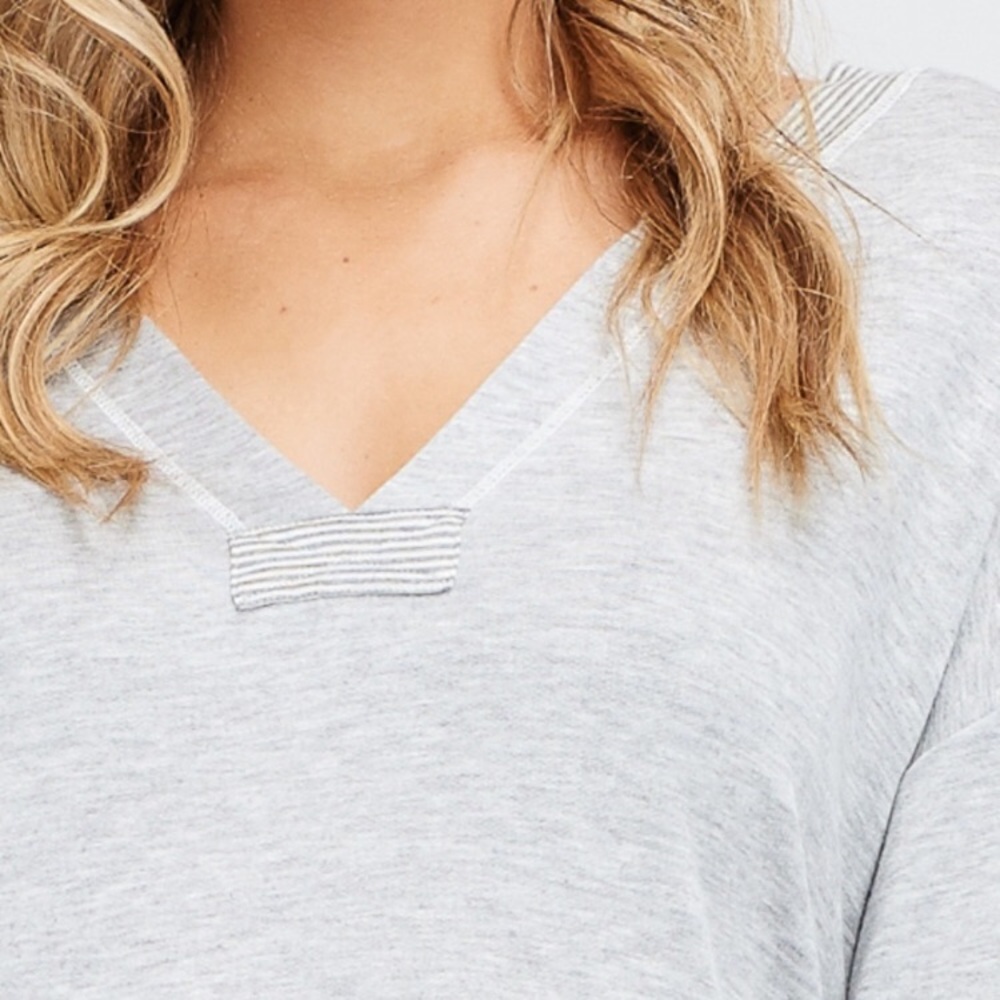 ❗️SALE❗️Heather Grey V-Neck Top - Picture 5 of 5